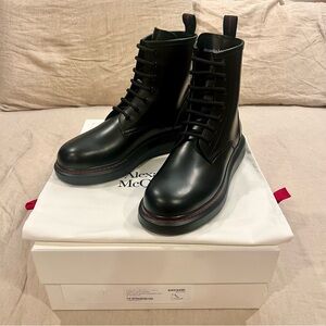 $1050 Alexander Mcqueen Combat Ankle Boot, Black, Size 41